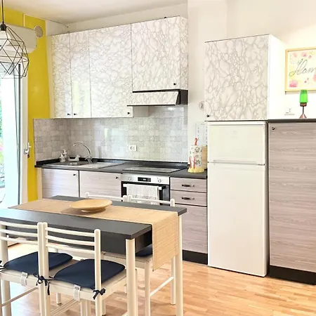Apartment P067 - Porto Recanati, Grazioso Bilocale Con Posto Auto